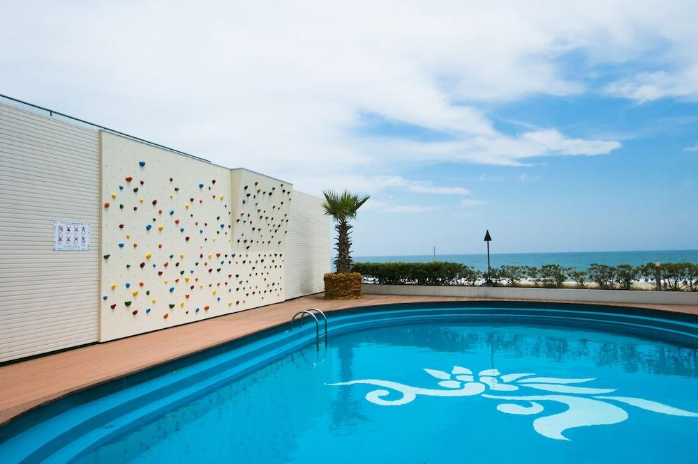 Sayan Terrace Hotel & Resort Onjuku Exterior foto