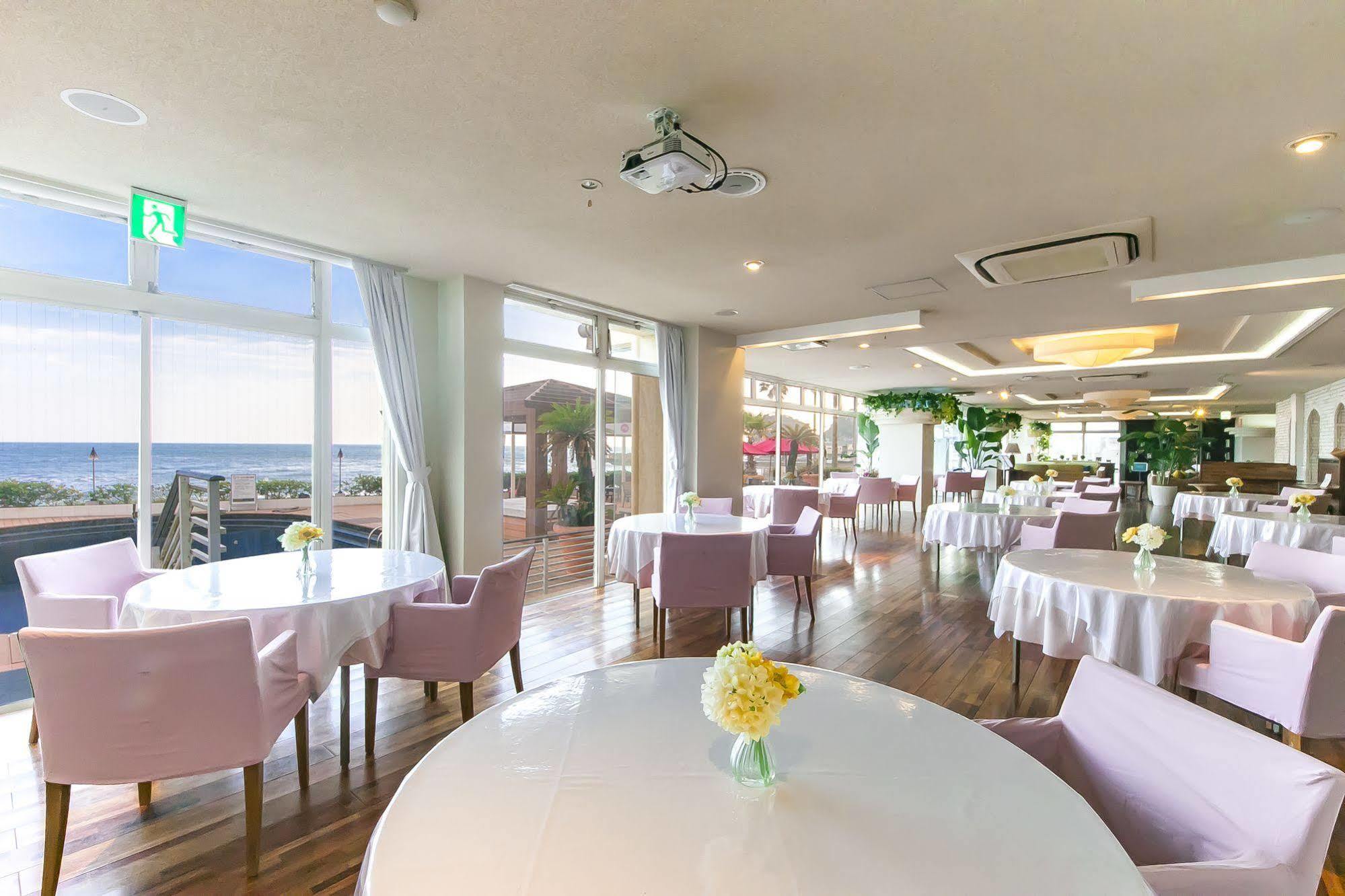 Sayan Terrace Hotel & Resort Onjuku Exterior foto